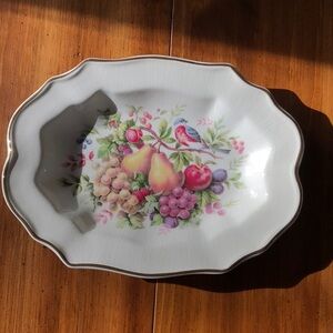 Vintage Avon Nature Bountiful Ceramic Plate and two fragranced soaps 22K Gold